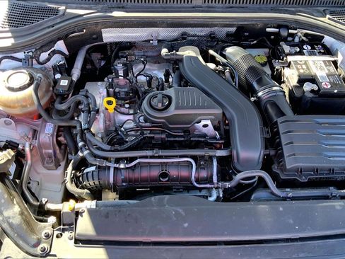 Used 2023 Volkswagen Jetta SE image 29