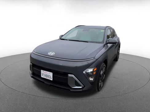 Used 2025 Hyundai Kona SEL image 7