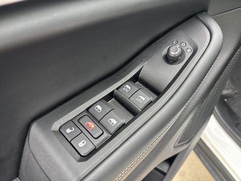 Used 2024 Jeep Grand Cherokee L Limited w/ Black Appearance Package AWD/4WD image 15