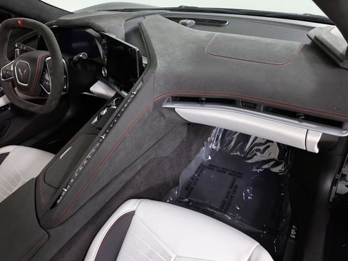 Used 2023 Chevrolet Corvette Stingray Premium Conv RWD image 30
