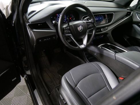 Used 2023 Buick Enclave Premium image 13