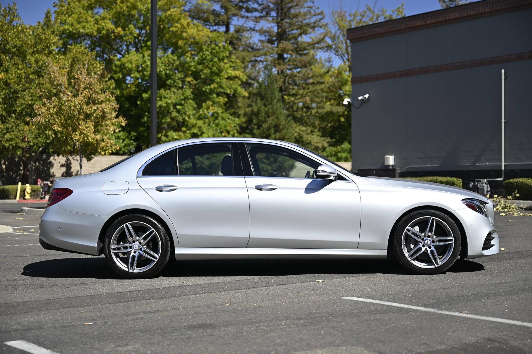 Used 2017 Mercedes-Benz E 300 image 9
