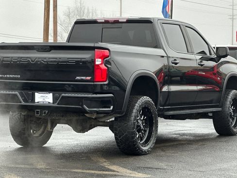 Used 2022 Chevrolet Silverado 1500 ZR2 image 4