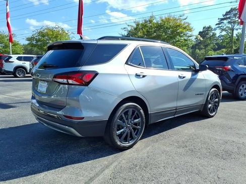 Used 2023 Chevrolet Equinox RS FWD image 2