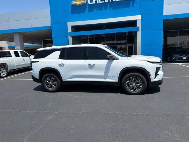 Used 2024 Chevrolet Traverse LS w/ LPO, Floor Liner Package FWD image 3