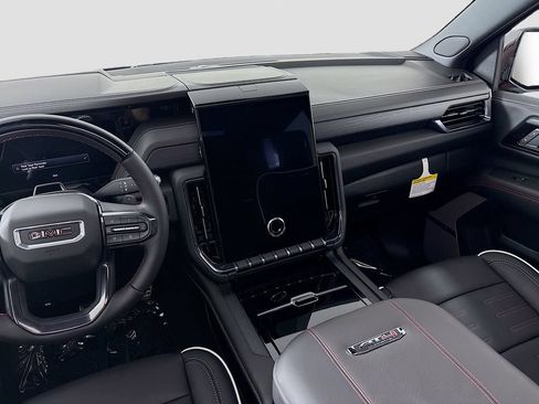New 2026 GMC Yukon AT4 Ultimate AWD/4WD image 24