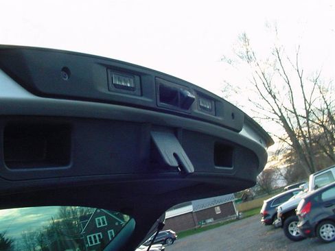 Used 2017 Volkswagen Tiguan Sport image 41