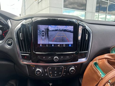Used 2022 Chevrolet Traverse High Country w/ LPO, Floor Liner Package AWD/4WD image 8