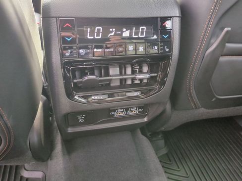 Used 2023 Jeep Grand Cherokee L Summit image 36