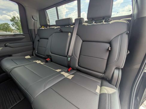 New 2026 Chevrolet Silverado 2500 LTZ w/ LTZ Convenience Package AWD/4WD image 7