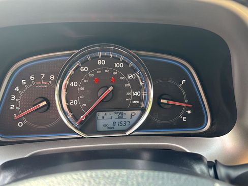 Used 2013 Toyota RAV4 Limited AWD/4WD image 3