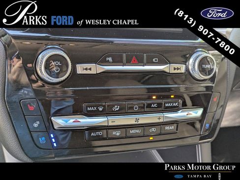 Used 2022 Ford Explorer Limited w/ Equipment Group 301A image 23