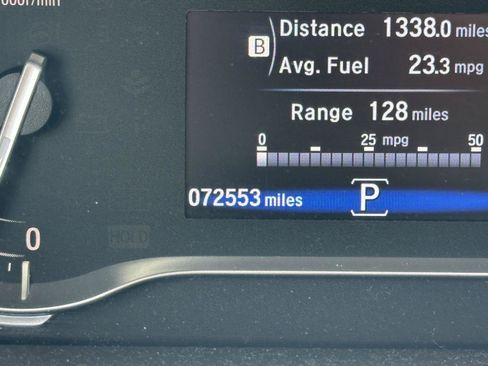 Used 2018 Honda Pilot Touring image 13