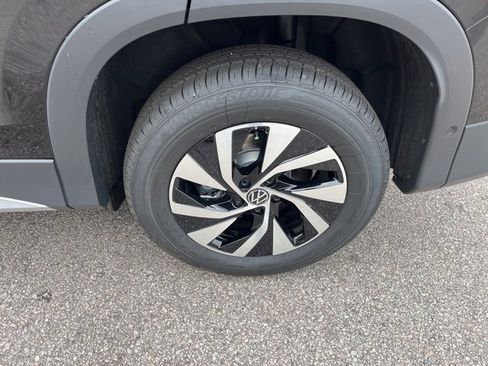 New 2026 Volkswagen Tiguan S image 17