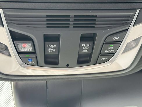 Used 2023 Acura RDX A-Spec AWD/4WD image 41