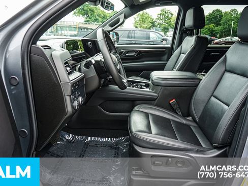 Used 2025 Chevrolet Tahoe LT AWD/4WD image 19