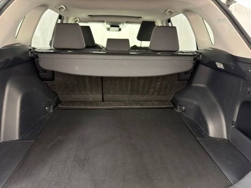 Used 2019 Toyota RAV4 XLE w/ Convenience Package AWD/4WD image 30