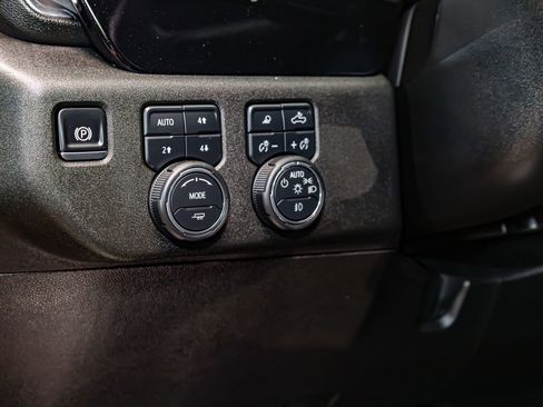 Used 2025 Chevrolet Silverado 2500 LTZ w/ Trail Boss Package image 21