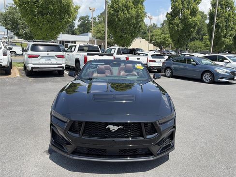 Used 2025 Ford Mustang GT Premium RWD image 8