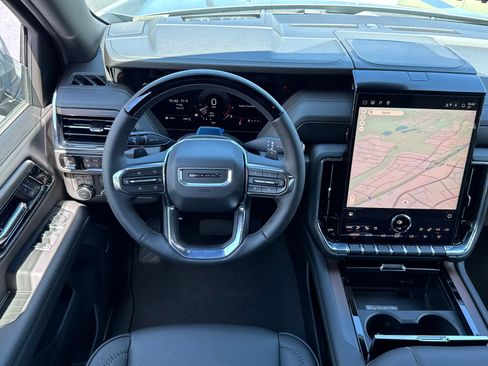 New 2026 GMC Yukon XL Denali w/ Denali Reserve Package AWD/4WD image 25