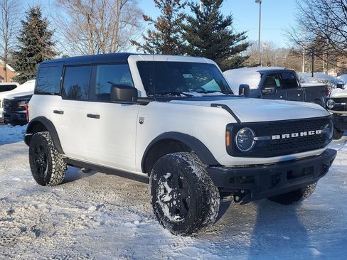New 2025 Ford Bronco Big Bend w/ Black Diamond Package image 3