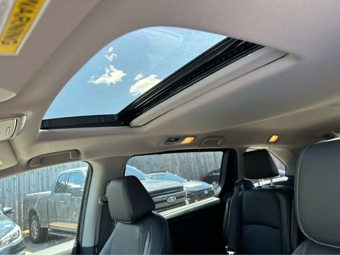 Used 2023 Honda Odyssey EX-L image 11