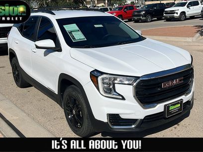 Used 2022 GMC Terrain SLE w/ Driver Convenience Package