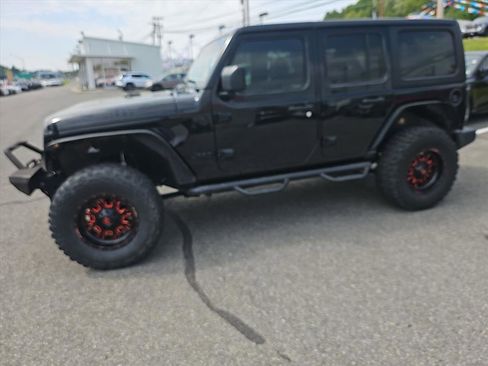 Used 2022 Jeep Wrangler Unlimited Sport AWD/4WD image 1
