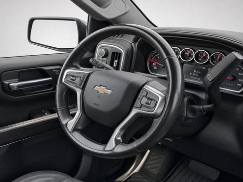 Used 2020 Chevrolet Silverado 1500 LTZ w/ LTZ Plus Package AWD/4WD image 18