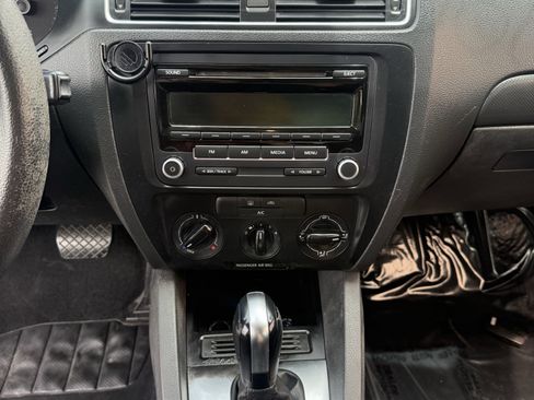 Used 2014 Volkswagen Jetta S FWD image 15