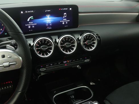 Certified 2023 Mercedes-Benz CLA 250 image 9