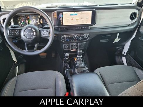 Used 2024 Jeep Wrangler Unlimited w/ Convenience Group image 9