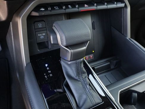 New 2026 Toyota Tundra Limited AWD/4WD image 8