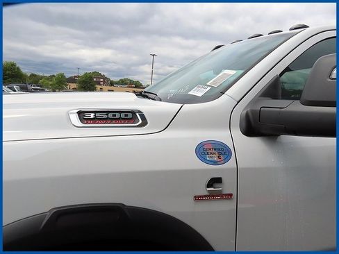 New 2025 RAM 3500 Tradesman image 5