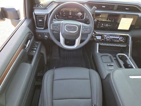 New 2026 GMC Sierra 2500 Denali w/ Denali Reserve Package AWD/4WD image 32