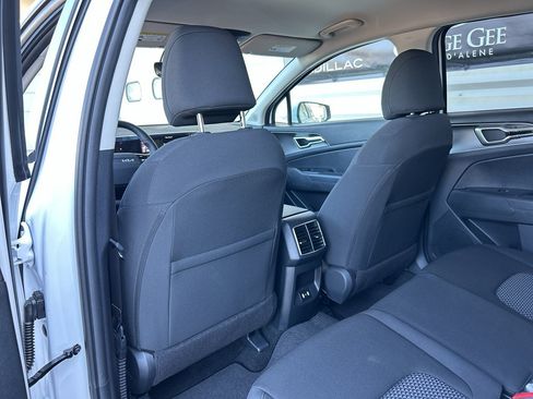 New 2026 Kia Sportage LX AWD/4WD image 13