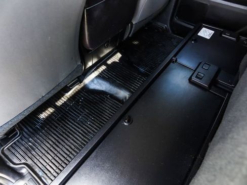 Used 2018 Toyota Tundra SR5 AWD/4WD image 54