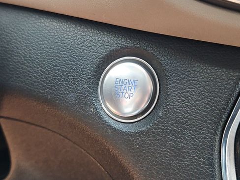 Used 2019 Hyundai Santa Fe AWD image 21