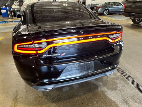 Used 2018 Dodge Charger GT AWD/4WD image 14
