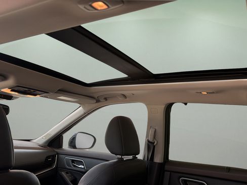 Certified 2023 Nissan Rogue Platinum AWD/4WD image 18