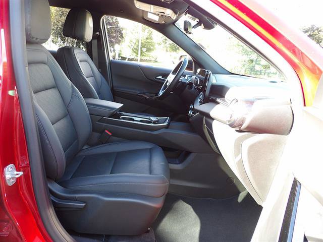 Certified 2025 Chevrolet Equinox LT w/ Convenience Package II AWD/4WD image 36