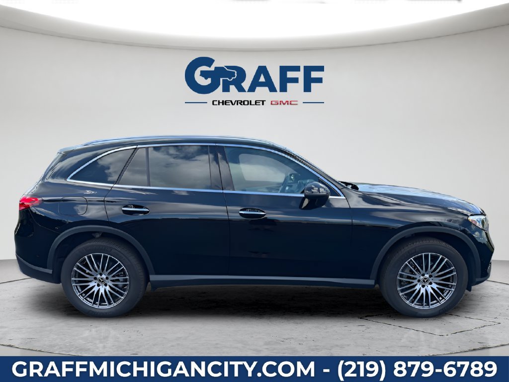 Used 2024 Mercedes-Benz GLC 300 4MATIC image 8