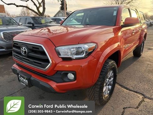 Used 2017 Toyota Tacoma SR5 image 1