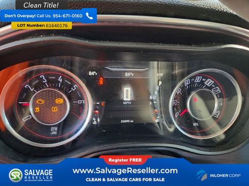Used 2015 Dodge Challenger SXT RWD image 12