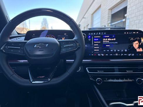 Certified 2025 Chevrolet Traverse RS w/ LPO, Floor Liner Package AWD/4WD image 16