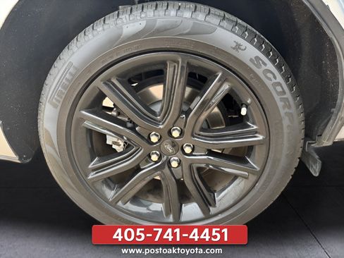 Used 2024 Ford Edge ST-Line AWD/4WD image 35