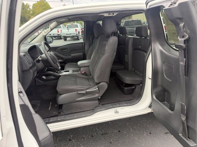 Used 2022 Nissan Frontier S AWD/4WD image 32