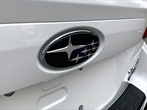 Used 2019 Subaru Crosstrek Hybrid w/ Moonroof Package w/Navigation AWD/4WD image 30