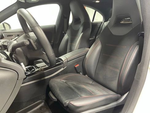 Used 2023 Mercedes-Benz CLA 250 4MATIC image 22