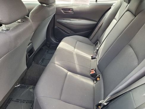 Used 2022 Toyota Corolla LE image 8